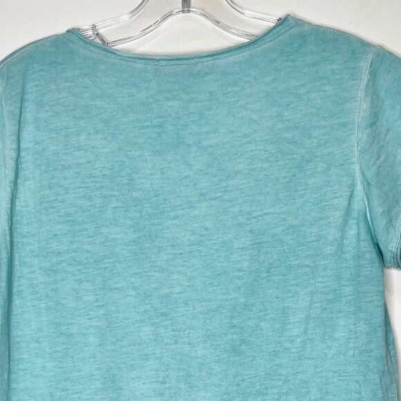 Three Stars Woman’s Top M? Turquoise Blue with Charcoal Gray Dragonfly Graphic - Picture 5 of 10